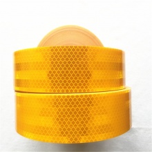 廠家直銷(xiāo)黃色反光膠帶 超3m工程級(jí)反光貼 高強(qiáng)度耐撕裂高強(qiáng)鉆石級(jí)