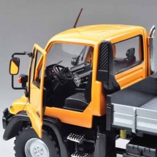 仿真合金汽車(chē)模型 ]1:24 威利/FX 奔馳 烏尼莫克 越野卡車(chē)汽車(chē)